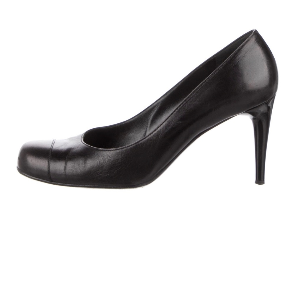 ✨Beautiful authentic Chanel vintage black leather heels. Size 39.5✨ - Picture 2 of 8